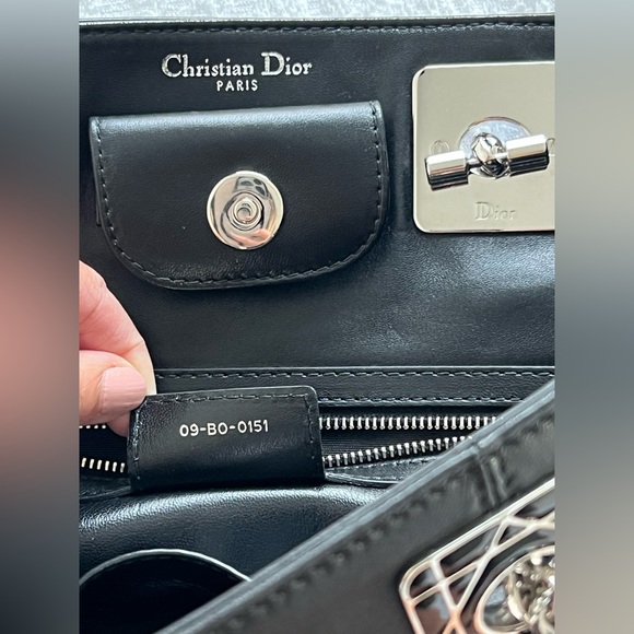 Authentic - Christian Dior Black Cannage Leather Granville Chain Link Tote - Picture 3 of 14